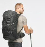 کوله پشتی کوهنوردی 50 لیتر مدل MT100 Easyfit برند فورکلاز Forclaz