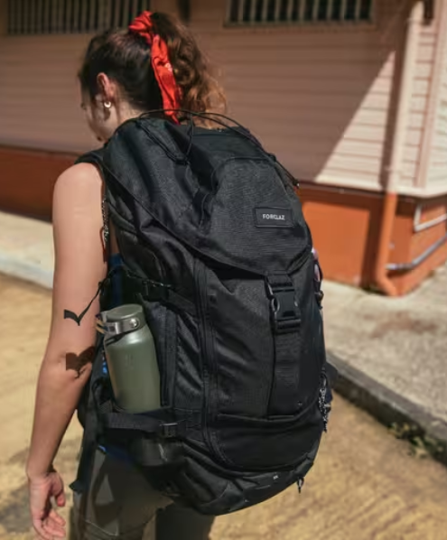 کوله پشتی کوهنوردی 50 لیتر مدل MT100 Easyfit برند فورکلاز Forclaz