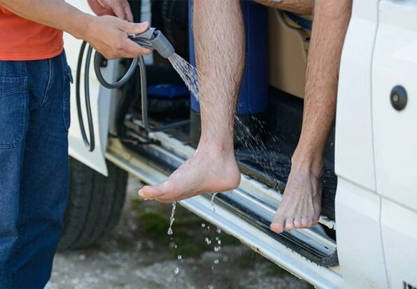 دوش کمپینگ نیچرهایک مدل FOOT PUMP