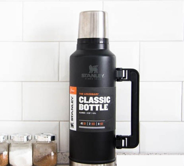 فلاسک 1.9 لیتر استنلی سری Classic مدل Legendary Classic Bottle