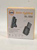 چراغ و پروژکتور شارژی خورشیدی برند UXI مدل BL950