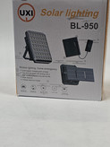 چراغ و پروژکتور شارژی خورشیدی برند UXI مدل BL950